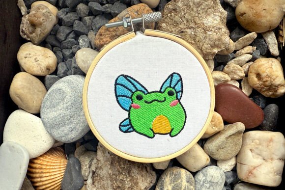 Review: Frog with Wings Machine Embroidery for Sweatshirts